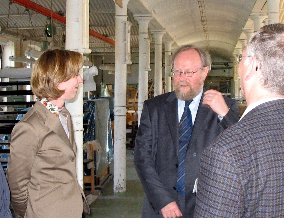 Sabine Ibach beim Besuch von Wolfgang Thierse, 2005